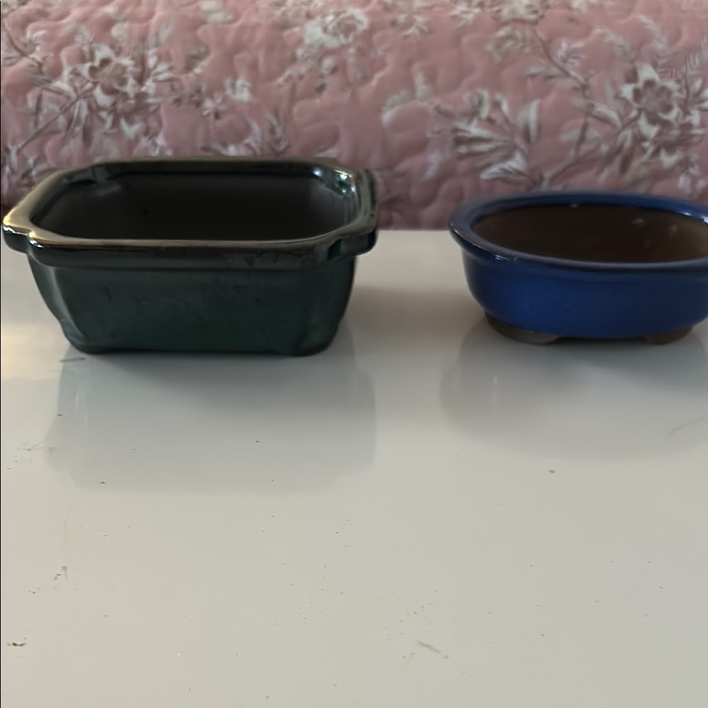 Mini Ceramic Planters - Picture 2 of 6